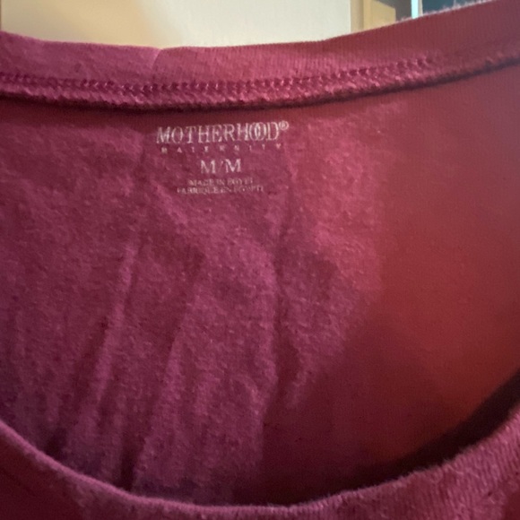 🌺 3/$15 3/4 Sleeve Motherhood Maternity Top - Picture 3 of 3